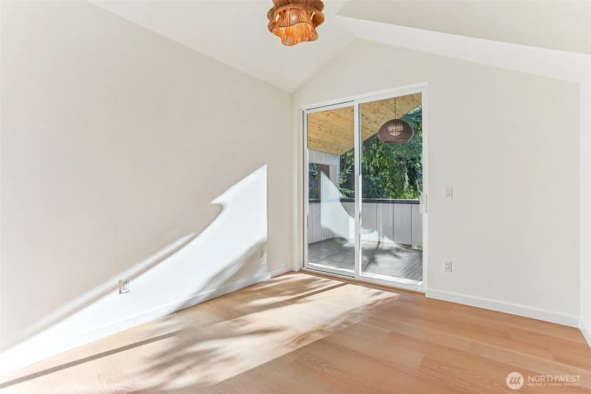 Property photo for 13750 Stone Avenue N, Seattle photo 15