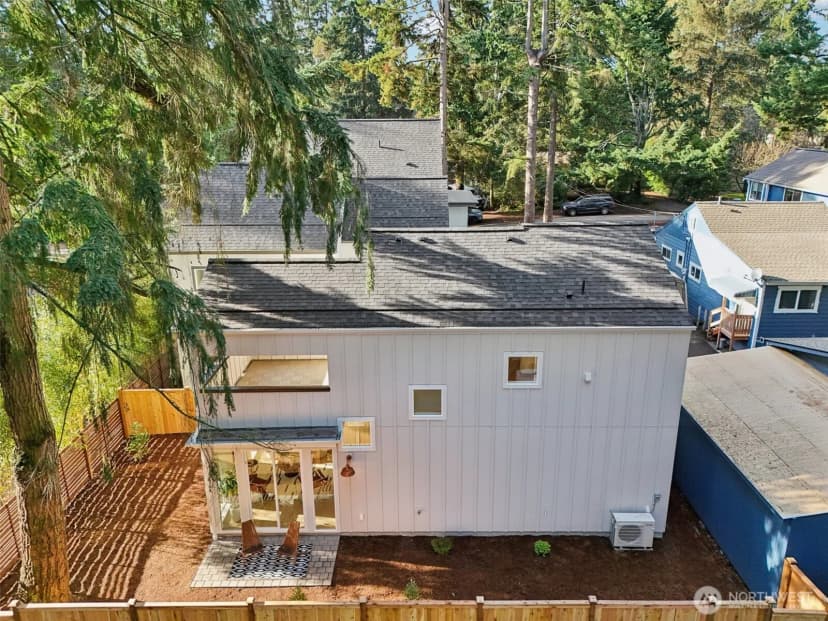 Property photo for 13750 Stone Avenue N, Seattle photo 29