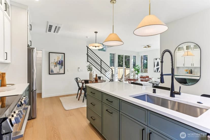 Property photo for 13750 Stone Avenue N, Seattle photo 13