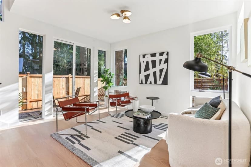 Property photo for 13750 Stone Avenue N, Seattle photo 6