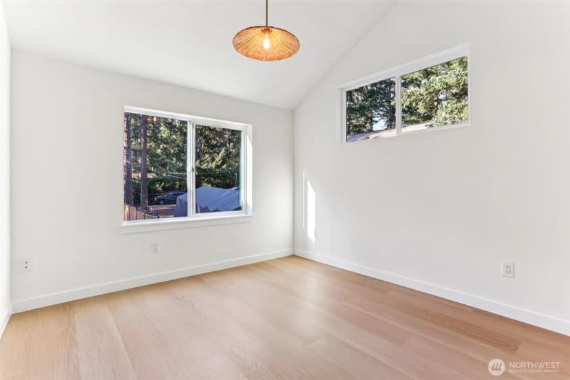 Property photo for 13750 Stone Avenue N, Seattle photo 20
