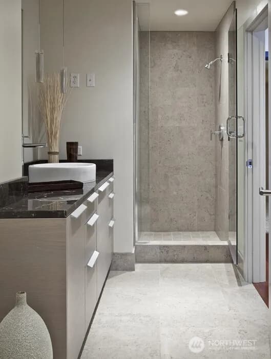 Property photo for 737 Olive Way #2706, Seattle photo 12