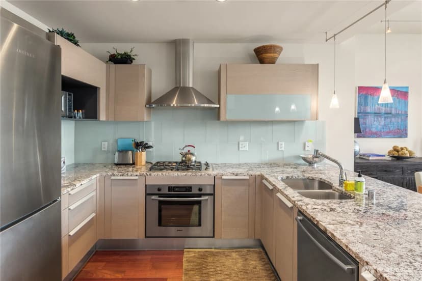 Property photo for 737 Olive Way #2706, Seattle photo 8