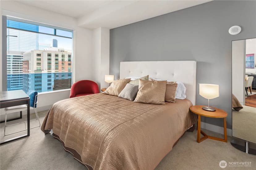 Property photo for 737 Olive Way #2706, Seattle photo 10
