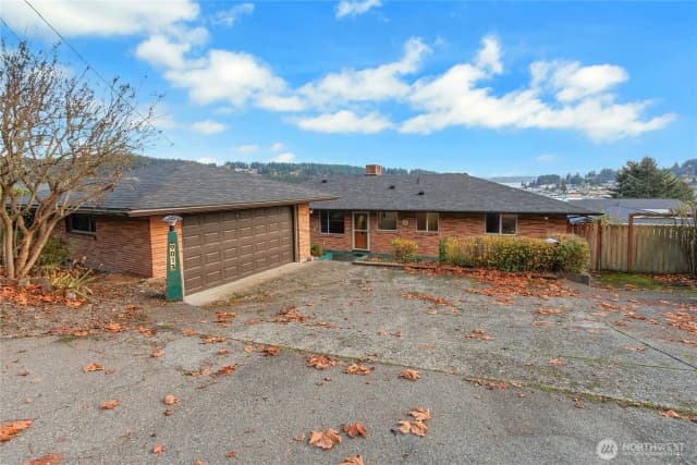 Property photo for 9013 Prentice Avenue, Gig Harbor photo 4