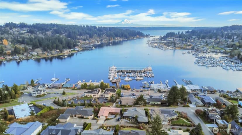 Property photo for 9013 Prentice Avenue, Gig Harbor photo 2