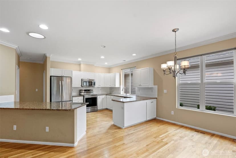Property photo for 6910 38th Street Ct W, University Place photo 3