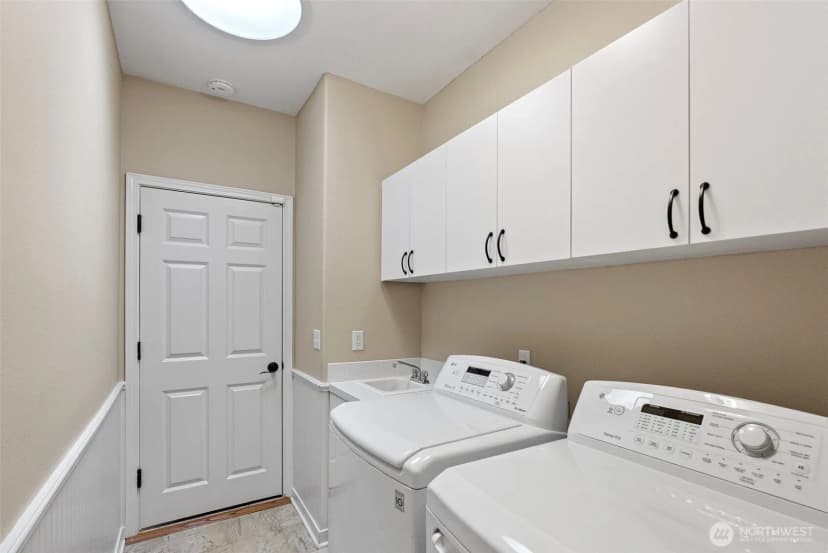 Property photo for 6910 38th Street Ct W, University Place photo 17