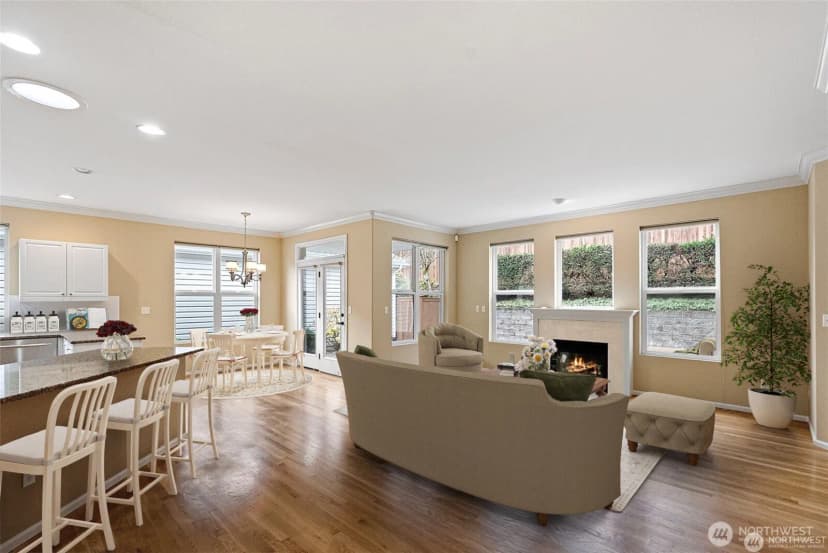 Property photo for 6910 38th Street Ct W, University Place photo 2