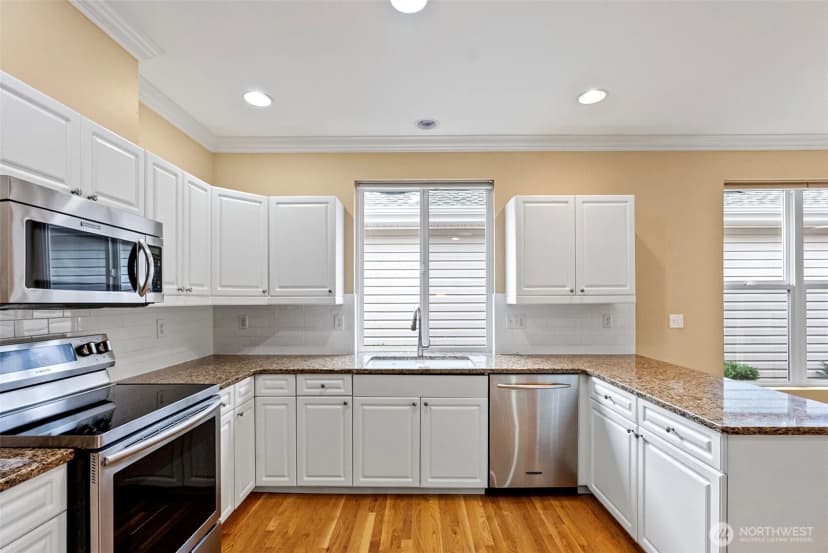 Property photo for 6910 38th Street Ct W, University Place photo 4