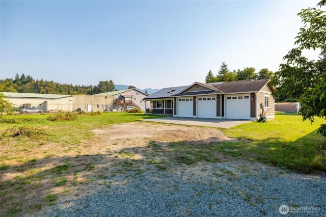 Property photo for 31701 Edwin Lane, Lyman photo 2