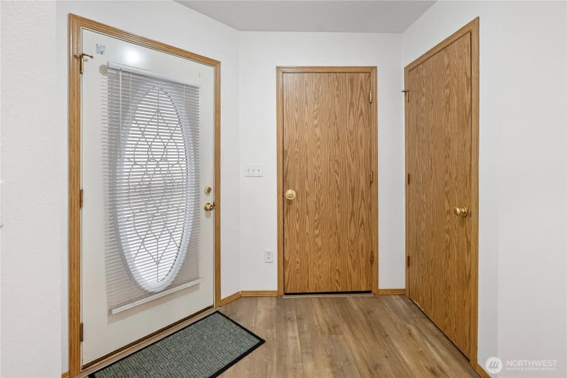Property photo for 3310 Oas Drive W, University Place photo 5