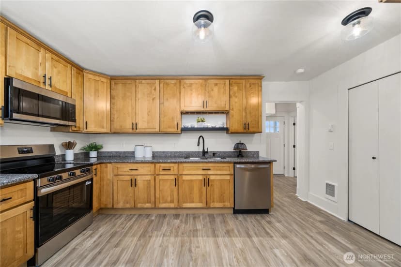 Property photo for 515 S 46th Street, Tacoma photo 15