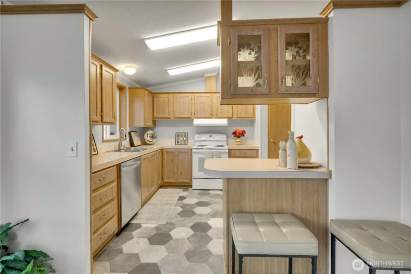 Property photo for 15011 Se 274th Lane, Kent photo 14