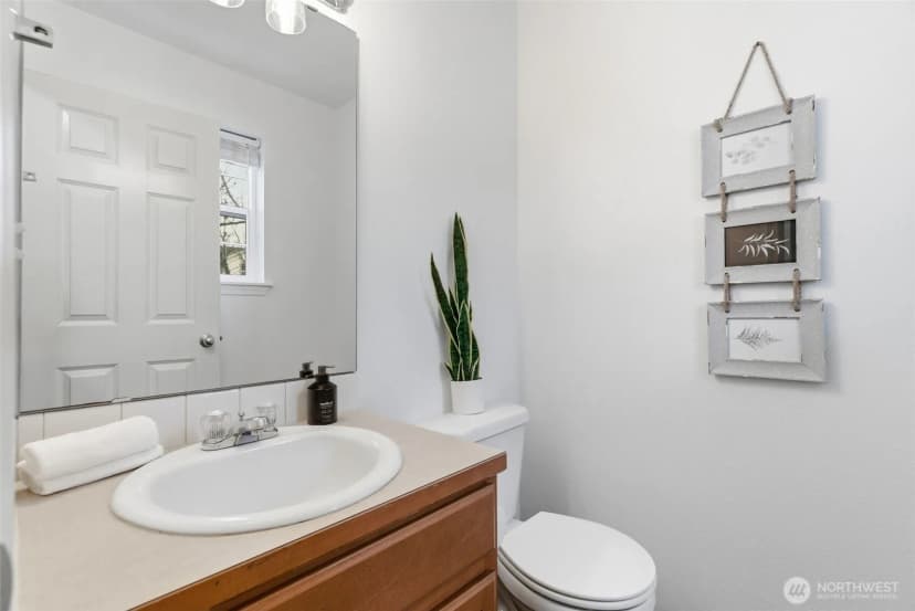 Property photo for 6860 Aquene Loop Ne, Bremerton photo 14