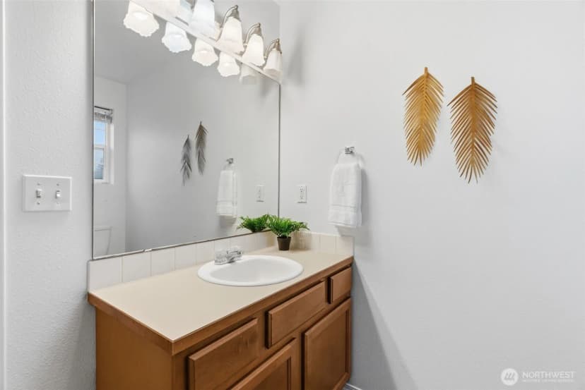 Property photo for 6860 Aquene Loop Ne, Bremerton photo 18