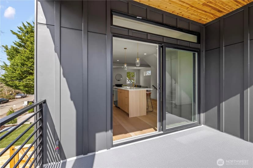 Property photo for 6732 21st Avenue Sw, Seattle photo 12