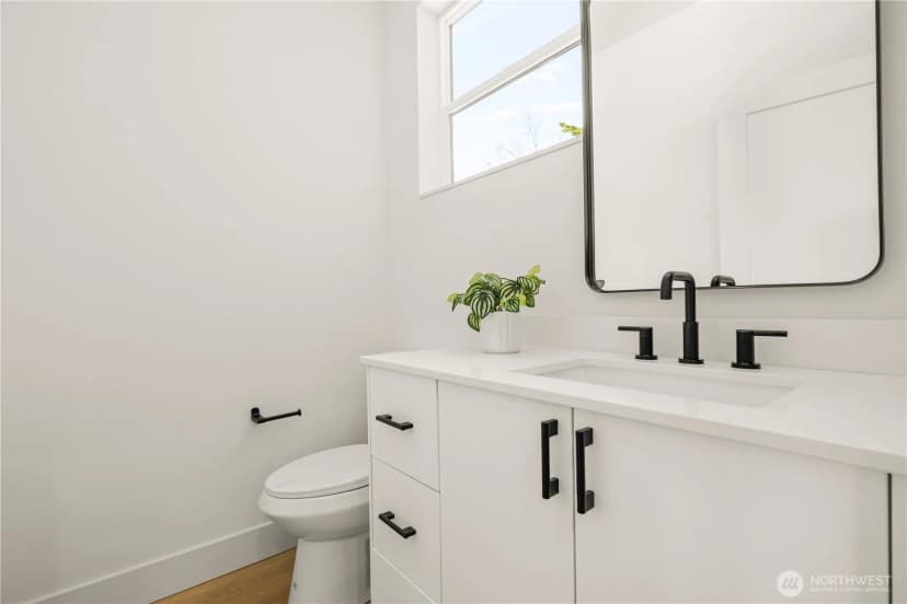 Property photo for 6732 21st Avenue Sw, Seattle photo 14