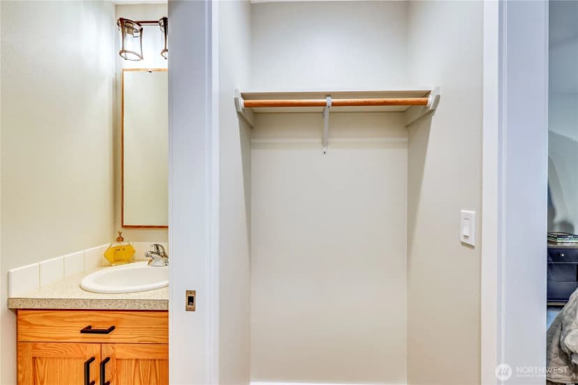 Property photo for 7701 Beacon Place Ne #103, Bremerton photo 27