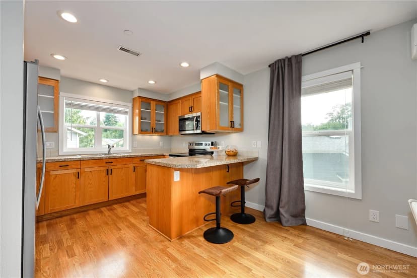 Property photo for 7701 Beacon Place Ne #103, Bremerton photo 13