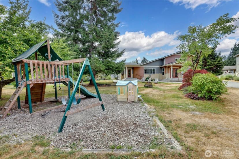 Property photo for 7701 Beacon Place Ne #103, Bremerton photo 38