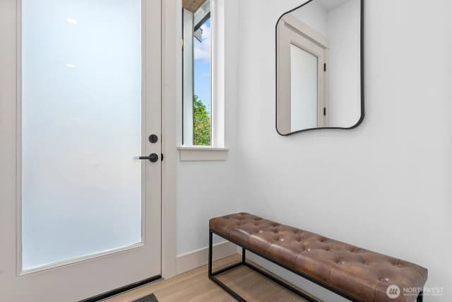 Property photo for 10811 24th Avenue Ne, Seattle photo 5