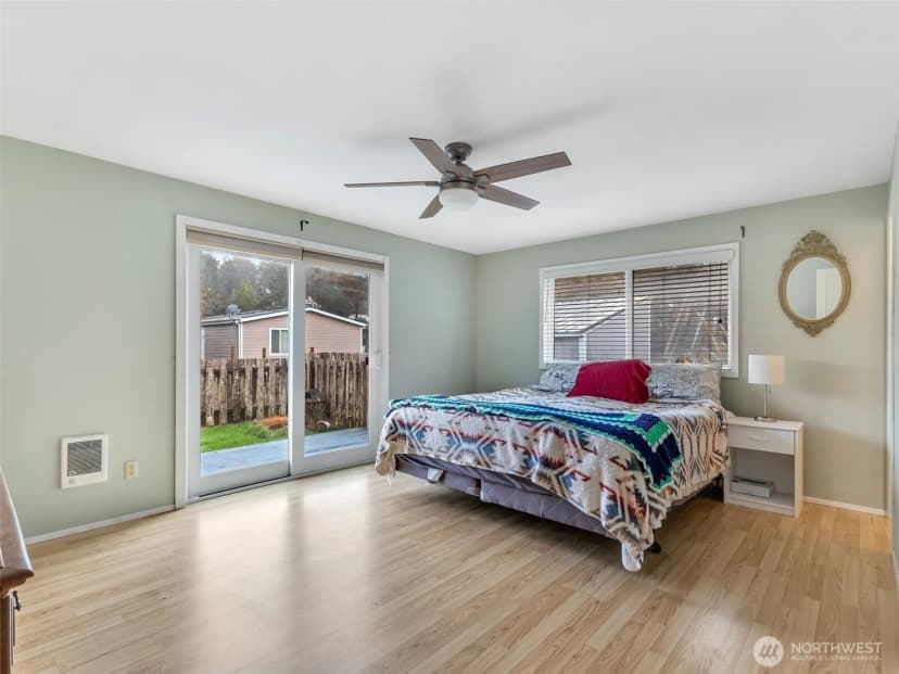 Property photo for 23716 J Place, Ocean Park photo 15