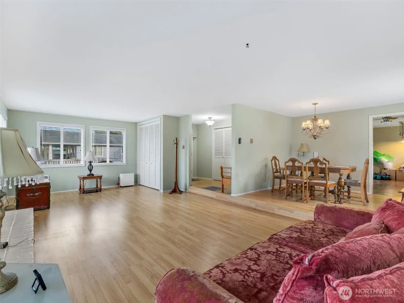 Property photo for 23716 J Place, Ocean Park photo 9