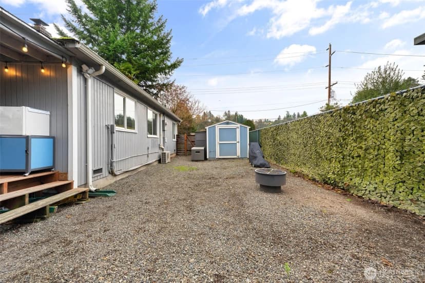 Property photo for 615 1st Avenue S, Kent photo 22