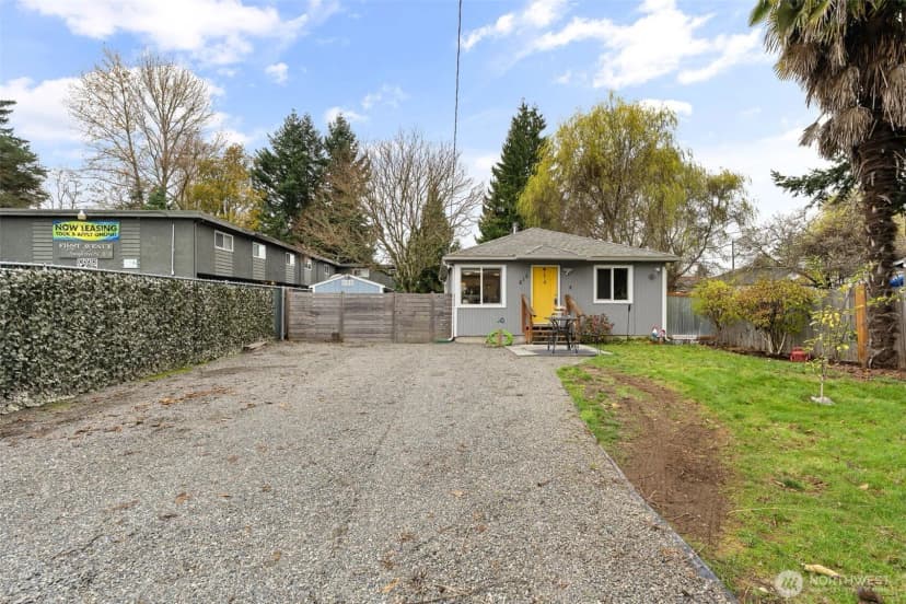 Property photo for 615 1st Avenue S, Kent photo 26