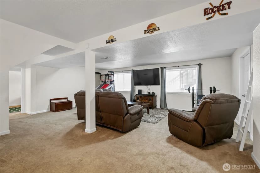Property photo for 1403 W Cherry Avenue, Selah photo 25