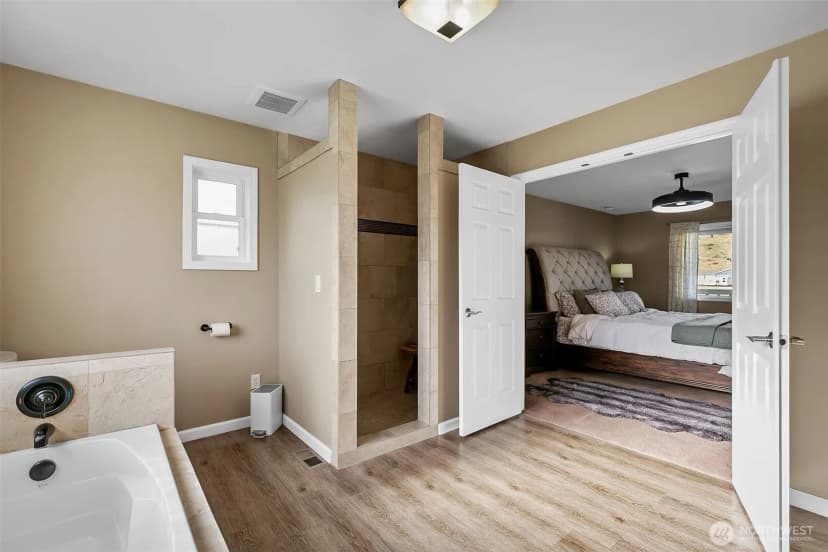 Property photo for 1403 W Cherry Avenue, Selah photo 21