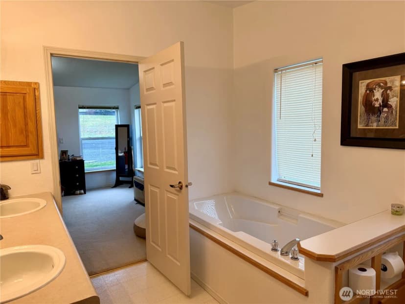 Property photo for 502 Nw Armstrong Avenue, Wilbur photo 15
