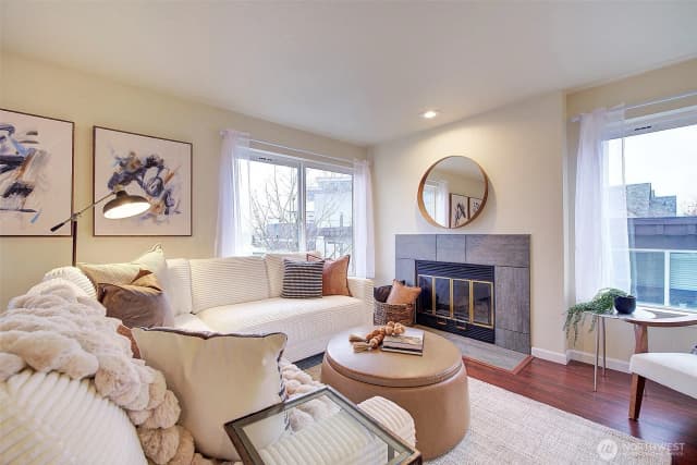 Property photo for 3890 Whitman Avenue N #301, Seattle photo 2
