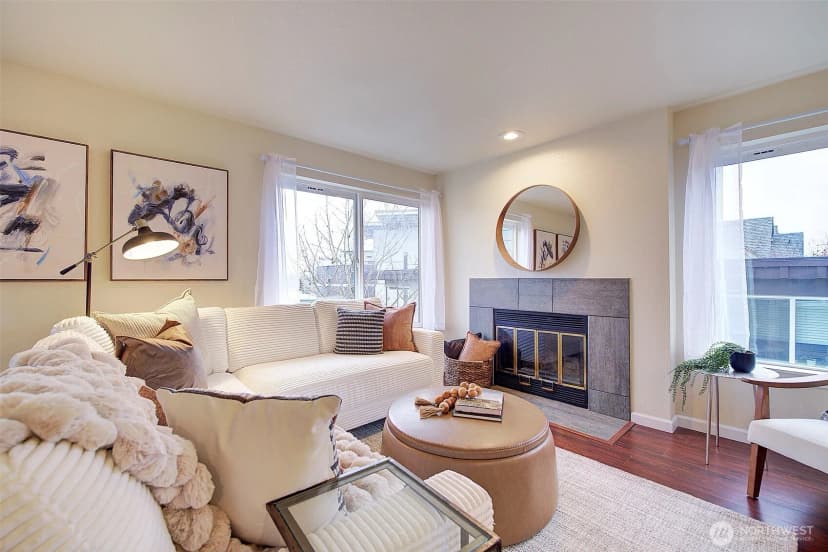 Property photo for 3890 Whitman Avenue N #301, Seattle photo 2