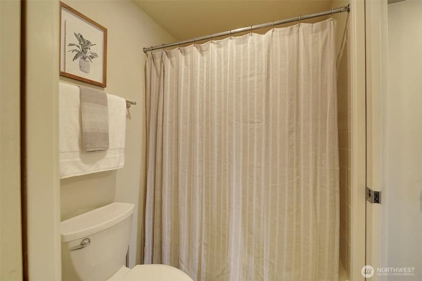 Property photo for 3890 Whitman Avenue N #301, Seattle photo 18