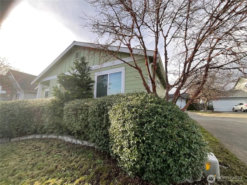 Property photo for 1105 Ne Cordero Drive, Oak Harbor photo 2