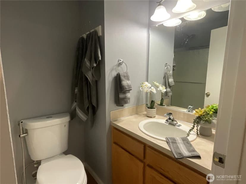 Property photo for 1105 Ne Cordero Drive, Oak Harbor photo 16