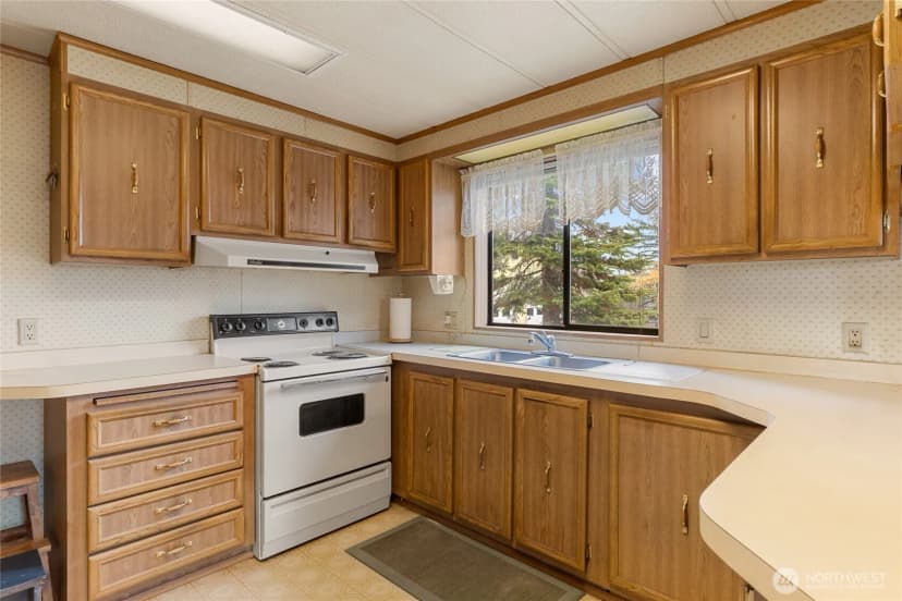 Property photo for 511 W 1st Street, Waterville photo 14