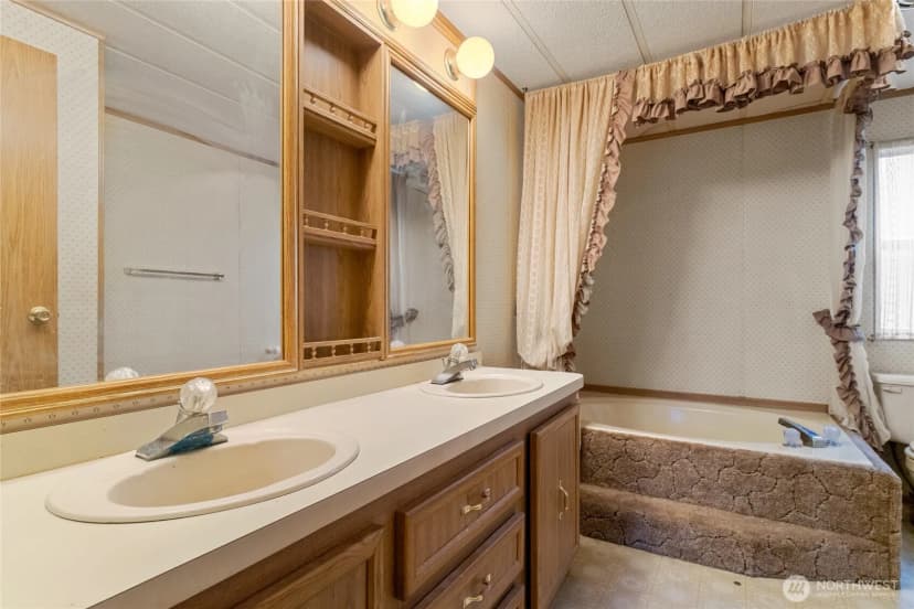 Property photo for 511 W 1st Street, Waterville photo 21