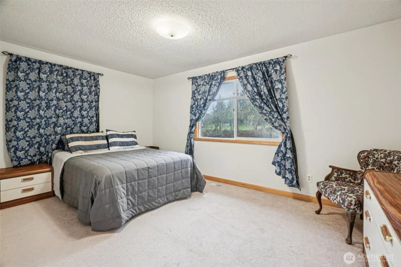 Property photo for 718 Ne Cottonwood Drive, Woodland photo 12