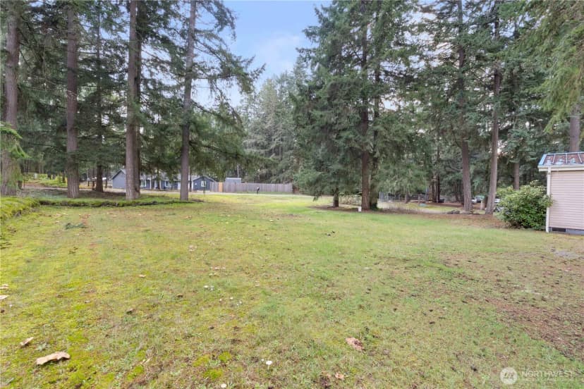 Property photo for 11305 207th Street E, Graham photo 31