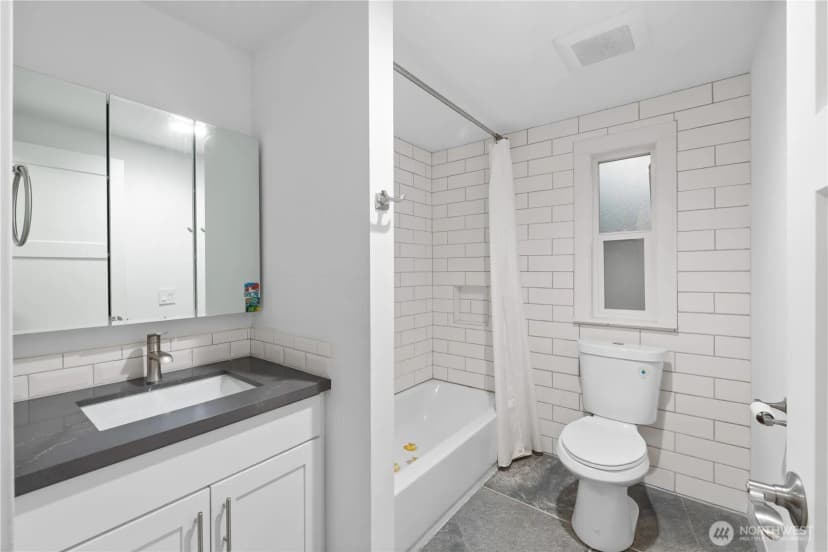 Property photo for 11305 207th Street E, Graham photo 27