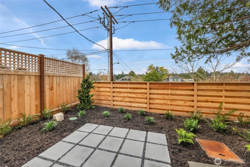 Property photo for 4048 32nd Avenue W, Seattle photo 6