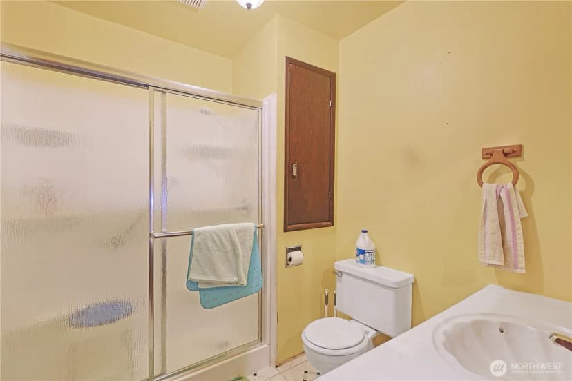 Property photo for 2725 112th Avenue E, Edgewood photo 10