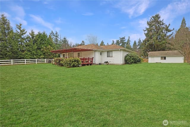 Property photo for 2725 112th Avenue E, Edgewood photo 3