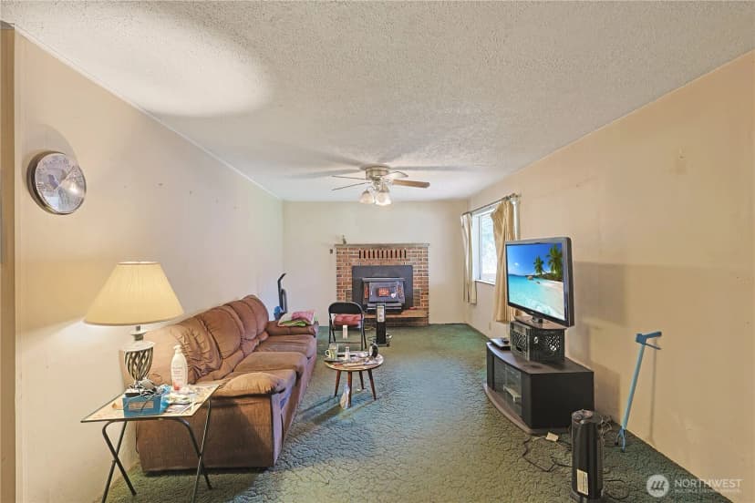 Property photo for 2725 112th Avenue E, Edgewood photo 6