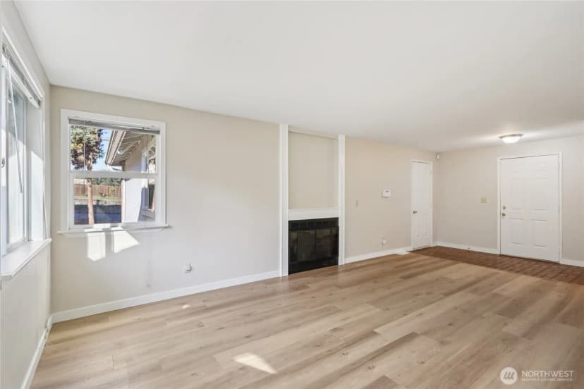 Property photo for 10114 11th Avenue S, Seattle photo 6