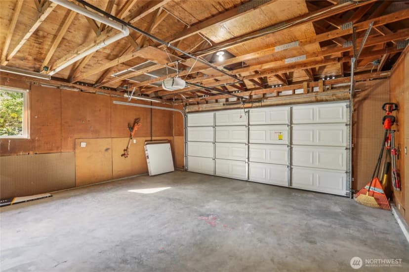 Property photo for 10114 11th Avenue S, Seattle photo 34