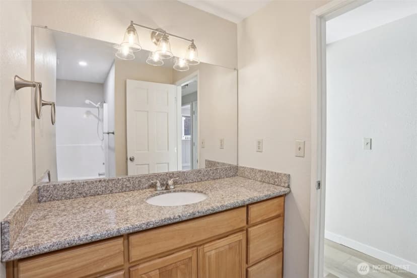 Property photo for 10114 11th Avenue S, Seattle photo 25